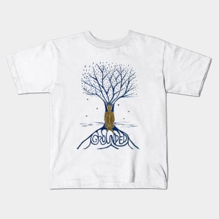 Meditation | Yoga | Tree of life | Self Care for Women | Linocut Kids T-Shirt
